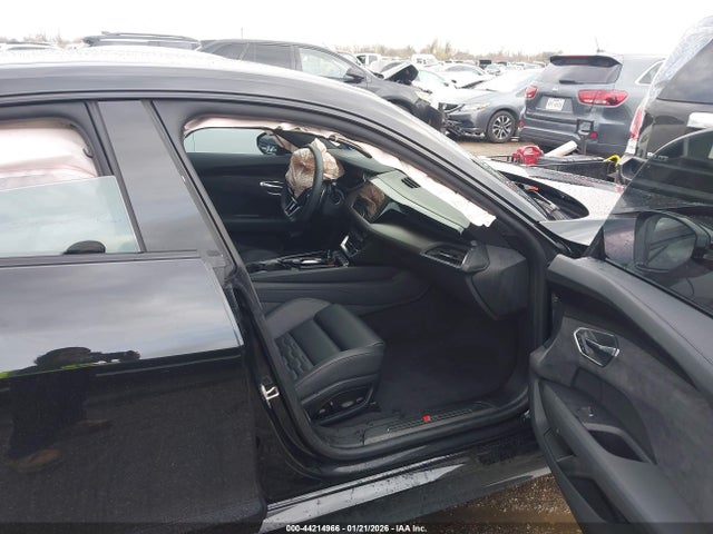 2024 AUDI RS E-TRON GT WAUBHBFW5R7901617 Photo 4