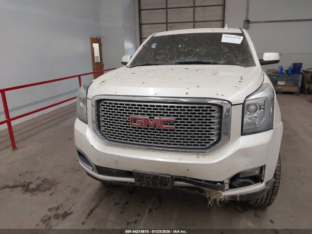 Продажа на аукционе авто 2015 Gmc Yukon Xl 1500 Denali, vin: 1GKS2JKJ2FR565860, номер лота: 44214970