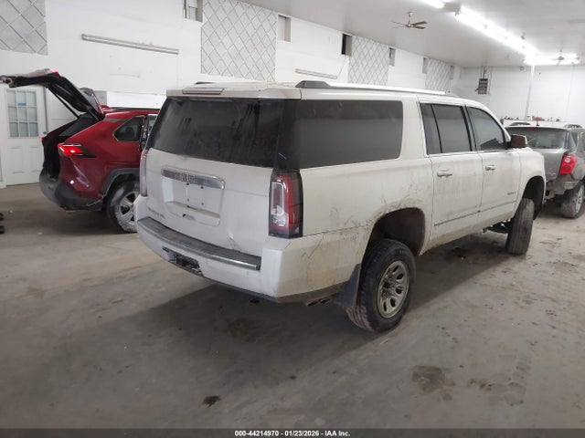 Продажа на аукционе авто 2015 Gmc Yukon Xl 1500 Denali, vin: 1GKS2JKJ2FR565860, номер лота: 44214970