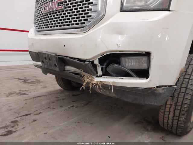 Продажа на аукционе авто 2015 Gmc Yukon Xl 1500 Denali, vin: 1GKS2JKJ2FR565860, номер лота: 44214970