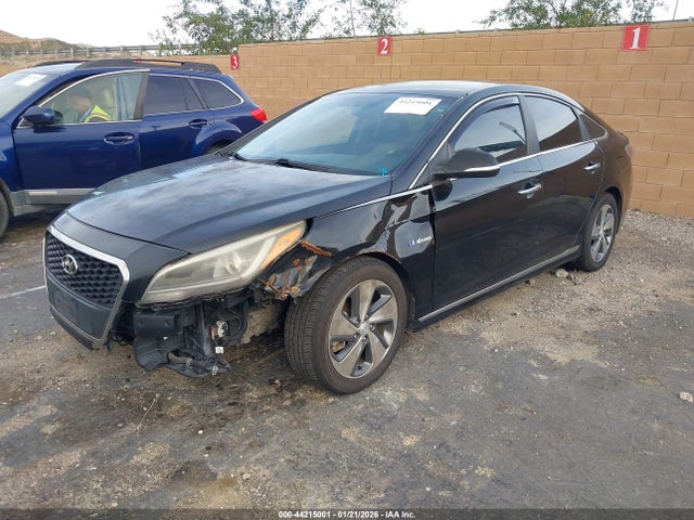 Продажа на аукционе авто 2016 Hyundai Sonata Hybrid Limited, vin: KMHE34L19GA030266, номер лота: 44215001