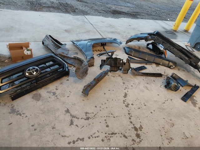 3TMCZ5ANXLM343541 Toyota Tacoma Sr V6