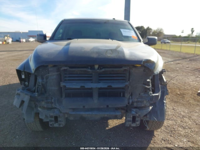 44215034 :رقم المزاد ، 3C6JR6AG7HG640231 vin ، 2017 Ram 1500 Tradesman  4x2 6'4 Box مزاد بيع