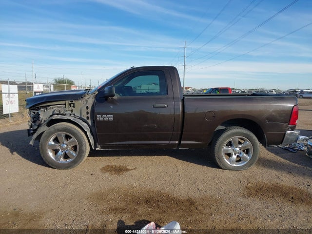 44215034 :رقم المزاد ، 3C6JR6AG7HG640231 vin ، 2017 Ram 1500 Tradesman  4x2 6'4 Box مزاد بيع