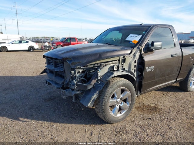 44215034 :رقم المزاد ، 3C6JR6AG7HG640231 vin ، 2017 Ram 1500 Tradesman  4x2 6'4 Box مزاد بيع
