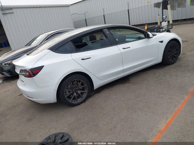 2018 TESLA MODEL 3 5YJ3E1EB8JF074929 Photo 3