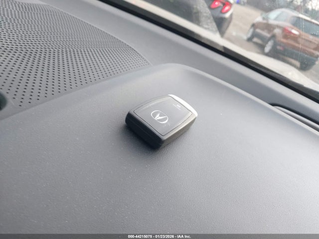 Auction sale of the 2019 Acura Rdx Technology Package, vin: 5J8TC2H56KL038190, lot number: 44215075