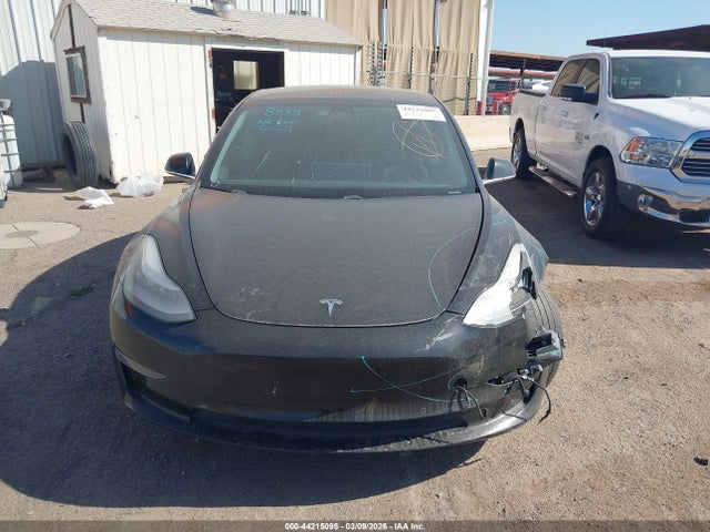 5YJ3E1EA5KF410805 Tesla MODEL 3