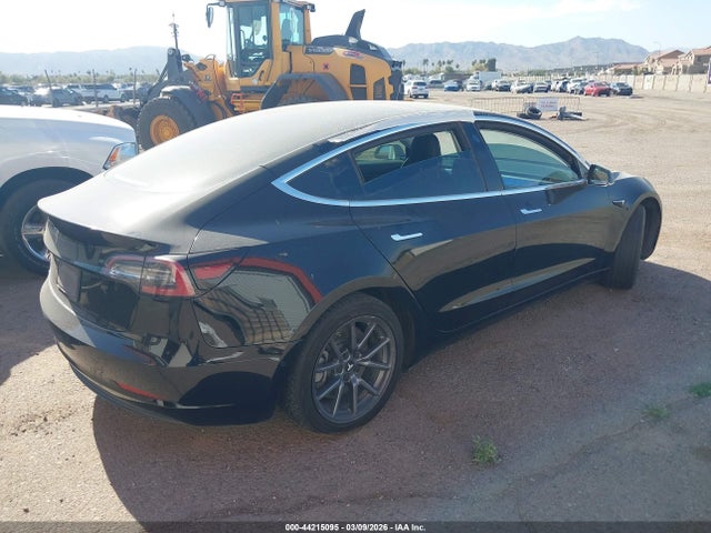 2019 TESLA MODEL 3 5YJ3E1EA5KF410805 Photo 3