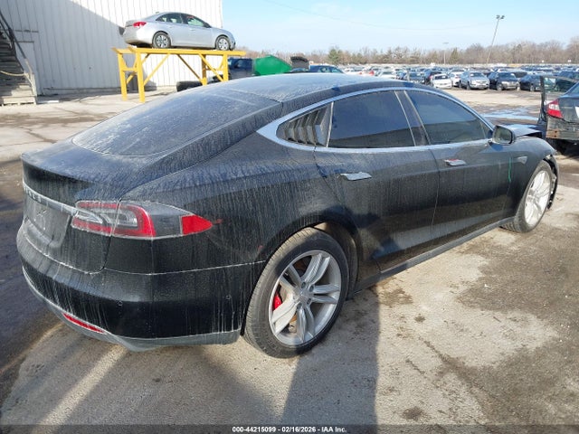 5YJSA1E48FF111929 Tesla Model S 85d/p85d