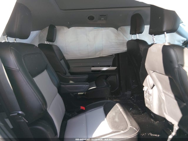 Ford EXPLORER XLT 2023 1FMSK7DH1PGB33987 Image 8