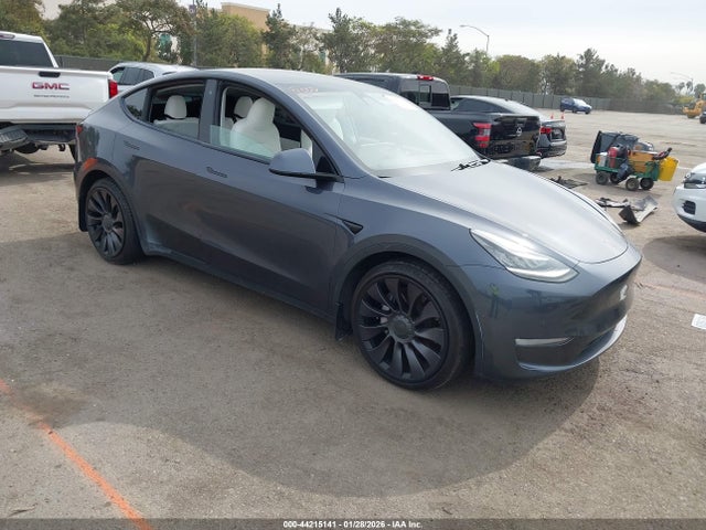 2020 TESLA MODEL Y 5YJYGDEE8LF022974 Photo 0