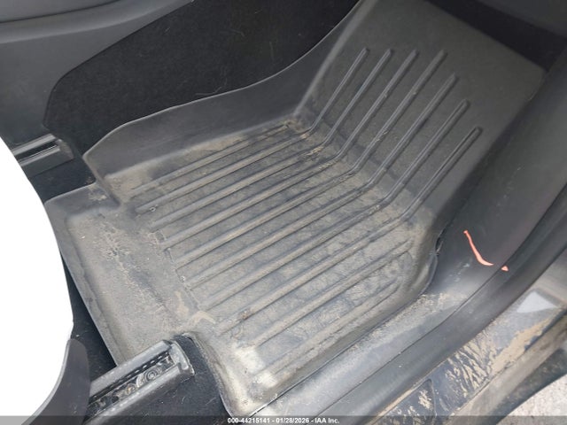 5YJYGDEE8LF022974 Tesla Model Y Long Range Dual Motor All-wheel Drive