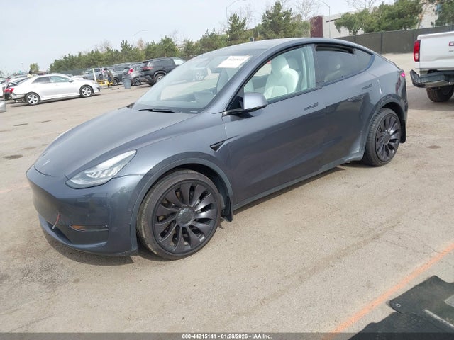 2020 TESLA MODEL Y 5YJYGDEE8LF022974 Photo 1