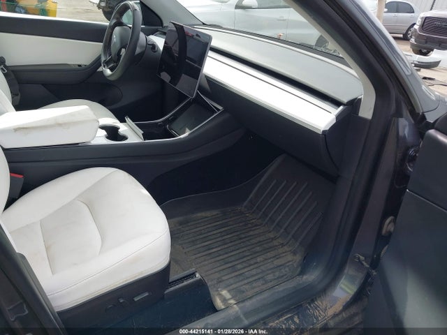 2020 TESLA MODEL Y 5YJYGDEE8LF022974 Photo 4