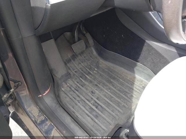 2020 TESLA MODEL Y 5YJYGDEE8LF022974 Photo 5