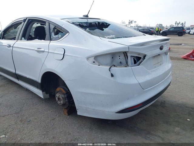 1FA6P0HD9E5352703 Ford FUSION SE