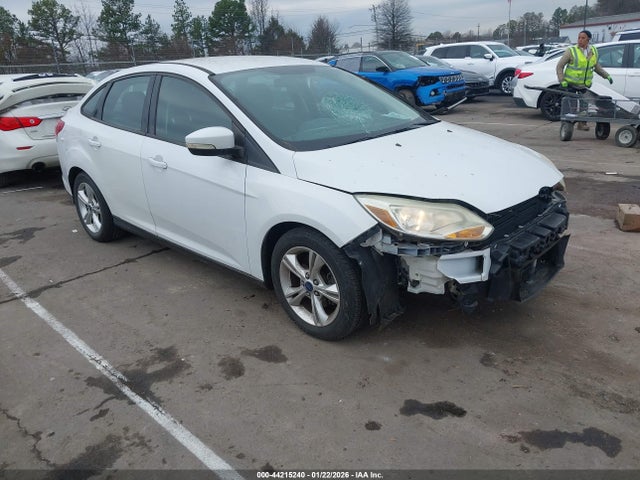 44215240 :رقم المزاد ، 1FADP3F21EL296391 vin ، 2014 Ford Focus Se مزاد بيع
