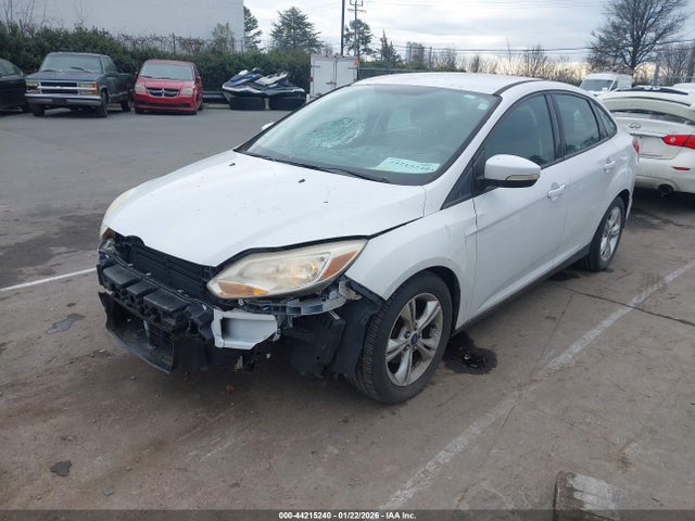 44215240 :رقم المزاد ، 1FADP3F21EL296391 vin ، 2014 Ford Focus Se مزاد بيع
