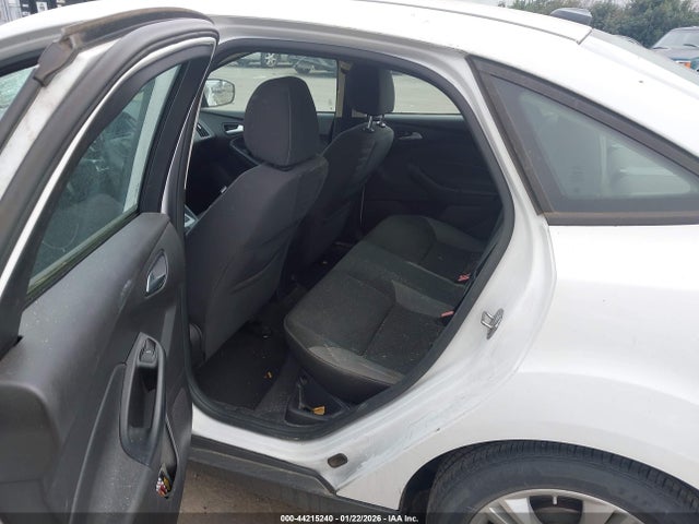44215240 :رقم المزاد ، 1FADP3F21EL296391 vin ، 2014 Ford Focus Se مزاد بيع