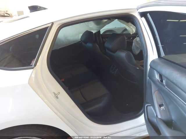 1HGCV2F39NA010461 Honda Accord Sport 2.0t
