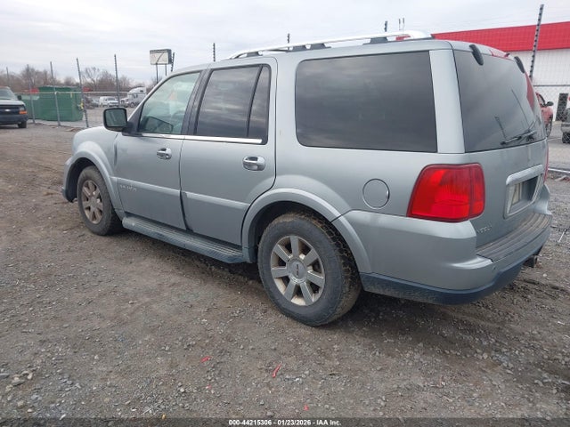 2006 LINCOLN NAVIGATOR 5LMFU27596LJ14378 Photo 2
