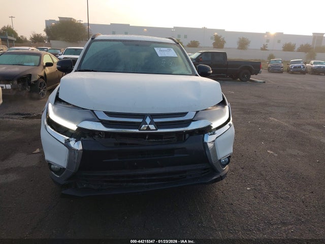 JA4AD3A32JZ054443 Mitsubishi Outlander Le