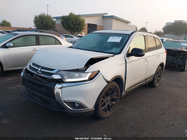 JA4AD3A32JZ054443 Mitsubishi Outlander Le