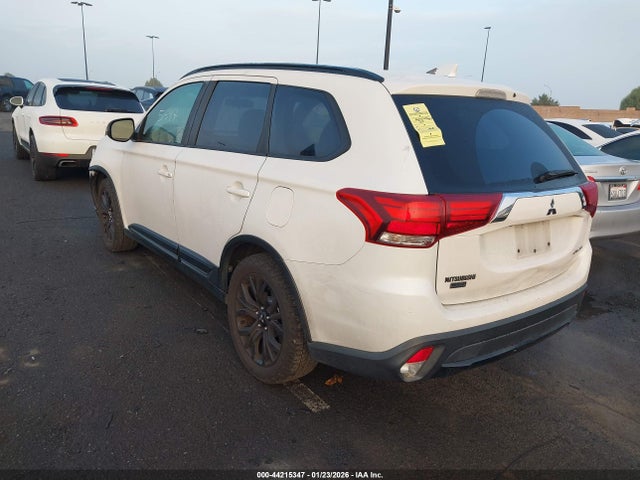 JA4AD3A32JZ054443 Mitsubishi Outlander Le