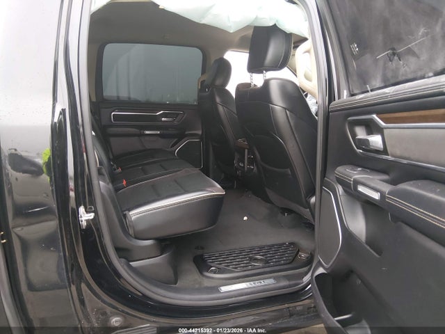 44215392 :رقم المزاد ، 1C6SRFJT4MN751211 vin ، 2021 Ram 1500 Laramie  4x4 5'7 Box مزاد بيع