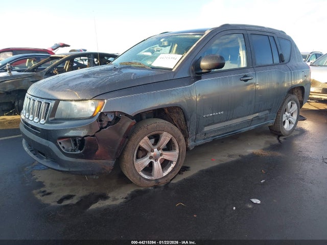 44215394 :رقم المزاد ، 1C4NJCBA8GD568591 vin ، 2016 Jeep Compass Sport مزاد بيع