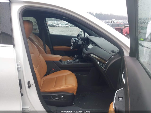 2019 CADILLAC XT4 1GYFZCR43KF190913 Photo 4