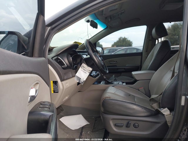 KNDMB5C15H6251277 KIA SEDONA LX