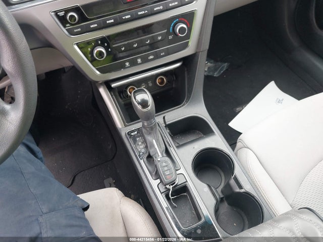 5NPE24AF8GH322988 Hyundai SONATA SE