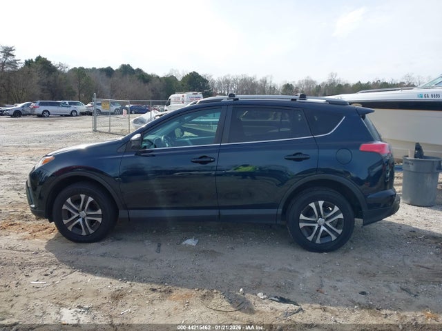 Toyota RAV4 LE 2017 2T3BFREV6HW579339 Image 14