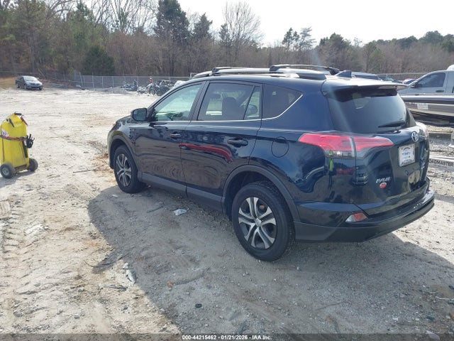Toyota RAV4 LE 2017 2T3BFREV6HW579339 Image 3