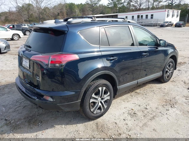 Toyota RAV4 LE 2017 2T3BFREV6HW579339 Image 4