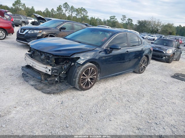 4T1B11HK0JU572628 Toyota CAMRY SE