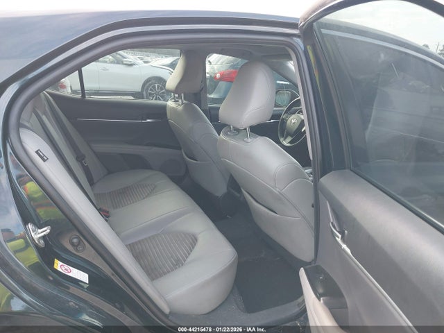 4T1B11HK0JU572628 Toyota CAMRY SE