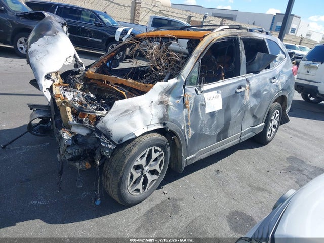 JF2SKAJC3MH519439 Subaru Forester Premium
