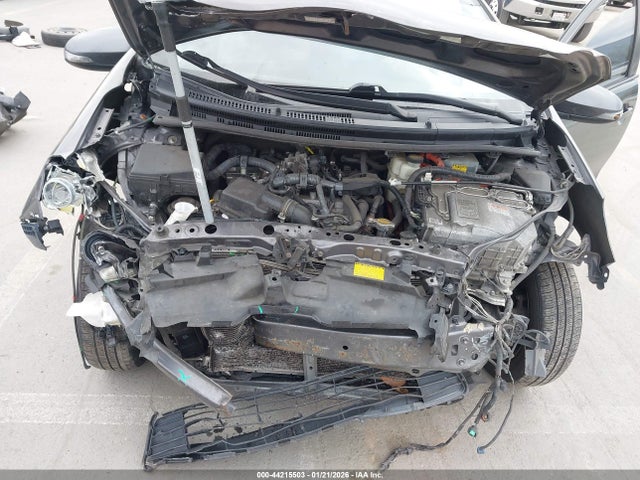 Toyota Prius C One 2014 JTDKDTB31E1085986 Image 10