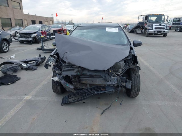 Toyota Prius C One 2014 JTDKDTB31E1085986 Image 13