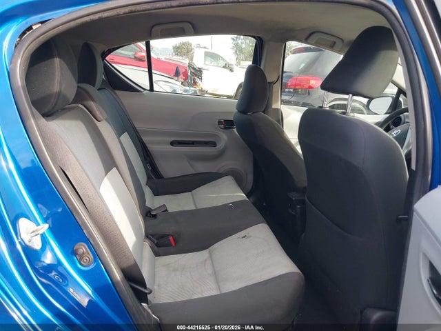 Toyota Prius C Two 2014 JTDKDTB33E1566743 Image 8