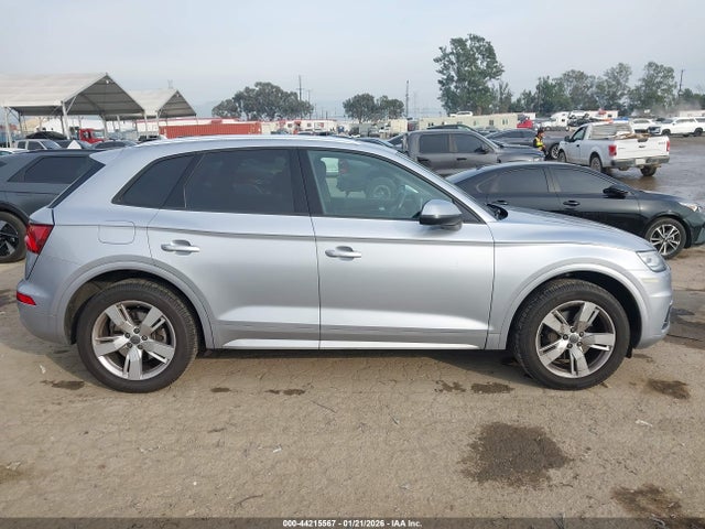 WA1ANAFY9J2084778 Audi Q5 2.0t Premium/2.0t Tech Premium