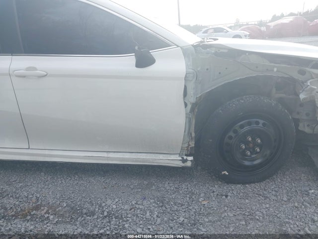 4T1G11AK1MU541053 Toyota CAMRY SE