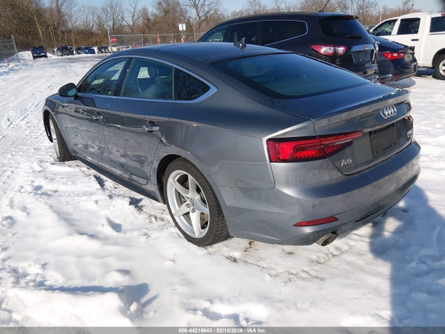 44215643 :رقم المزاد ، WAUENCF53JA098977 vin ، 2018 Audi A5 2.0t Premium مزاد بيع