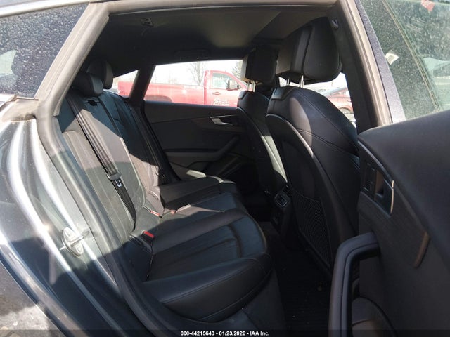 44215643 :رقم المزاد ، WAUENCF53JA098977 vin ، 2018 Audi A5 2.0t Premium مزاد بيع