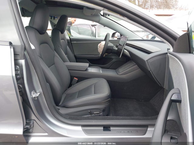 2026 TESLA MODEL 3 5YJ3E1EA6TF118081 Photo 4