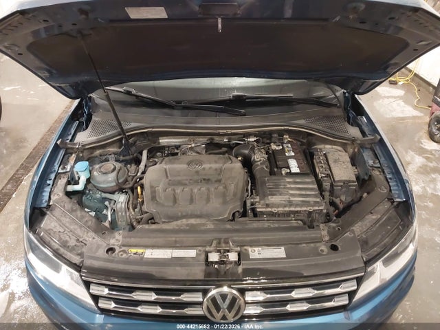 Продажа на аукционе авто 2019 Volkswagen Tiguan 2.0t Se/2.0t Sel/2.0t Sel R-line/2.0t Sel R-line Black, vin: 3VV2B7AX2KM103445, номер лота: 44215682