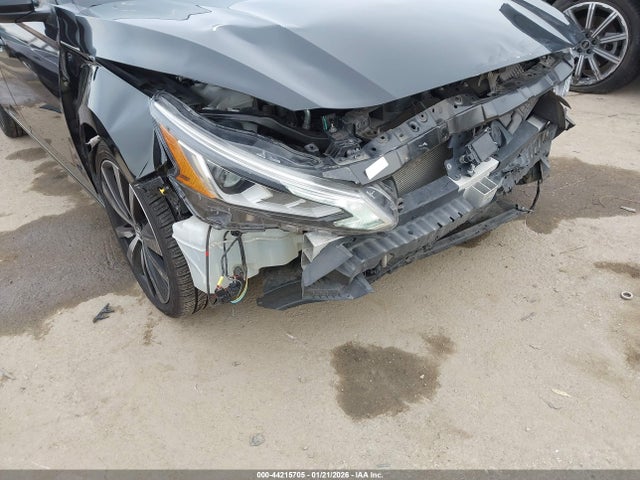 44215705 :رقم المزاد ، 1N4BL4CV2NN401015 vin ، 2022 Nissan Altima Sr Fwd مزاد بيع